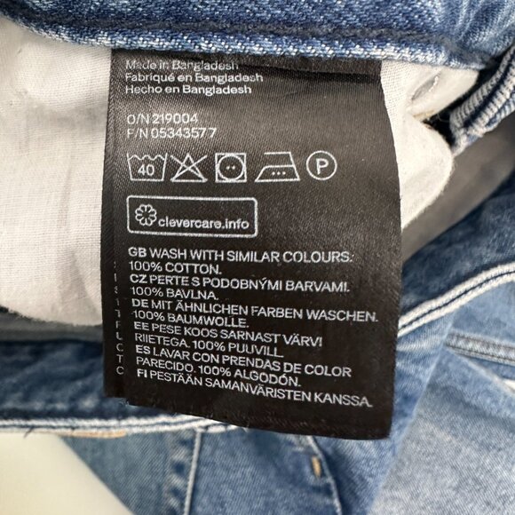 &Denim Boyfriend Low Waist Distressed Button Fly Women's size 27 Blue Denim Jean - Picture 4 of 5